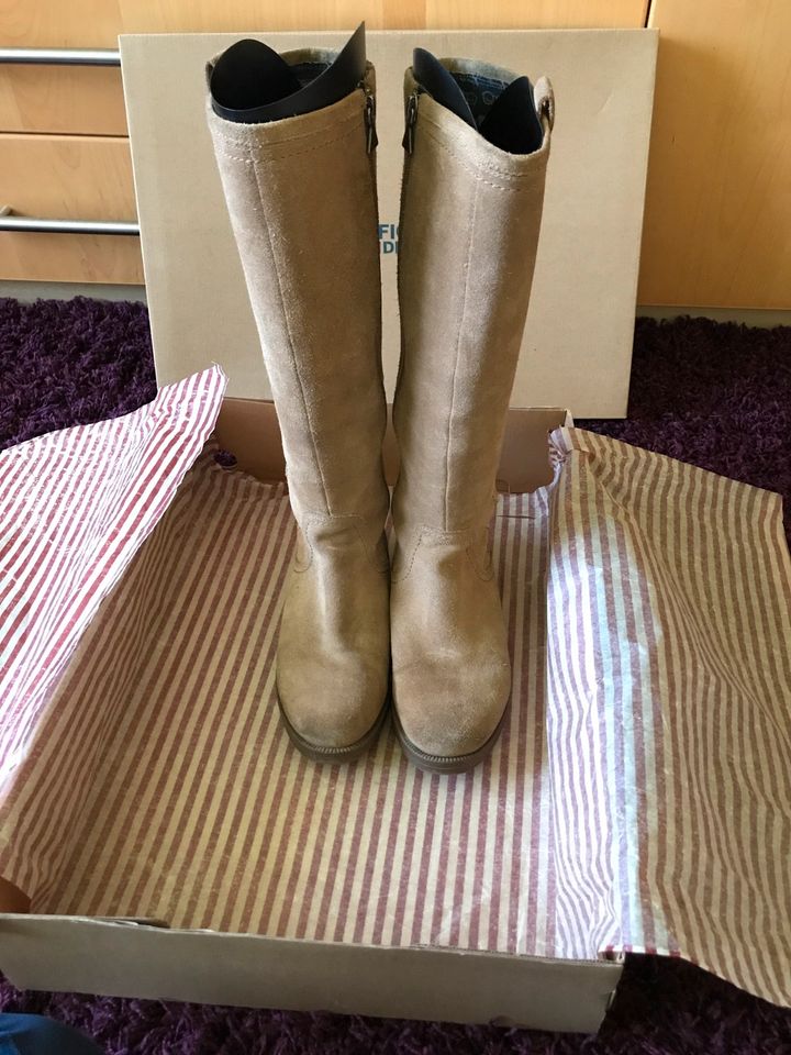 Tommy Hilfiger Denim Veloursleder Stiefel 37 dark sand in München