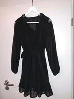Rüschen Kleid Größe S Niedersachsen - Salzgitter Vorschau