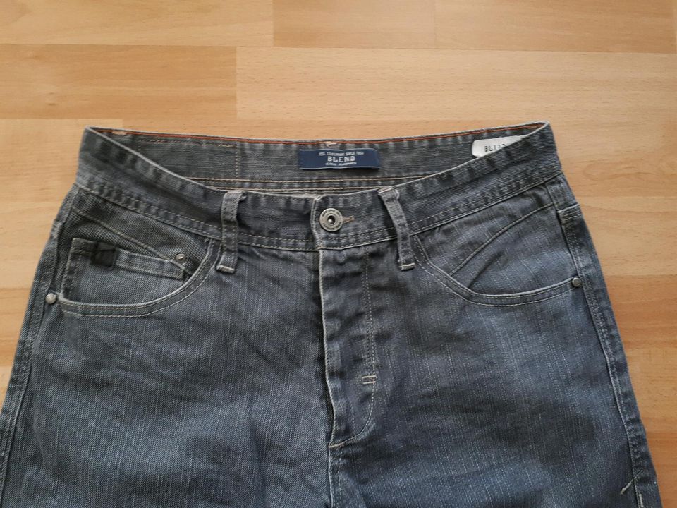 Moderne Blend Herren Jeans Hose Größe W29 L32 in Solingen