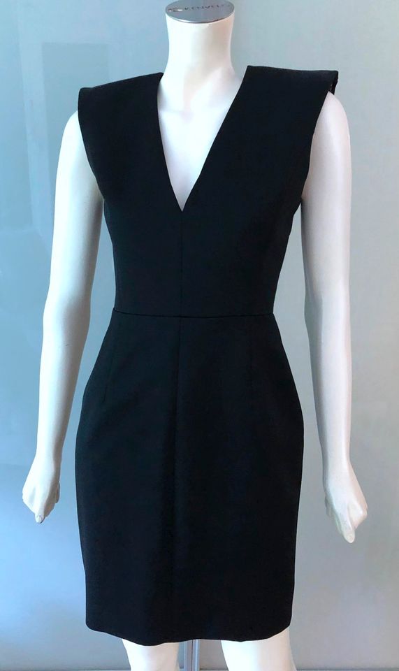 Saint Laurent Etui Kleid Schwarz V-Ausschnitt 34 XS Dress Black in Hamburg