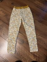 128 Freds World Stoff Hose Blumen gelb blau beige Niedersachsen - Osterode am Harz Vorschau