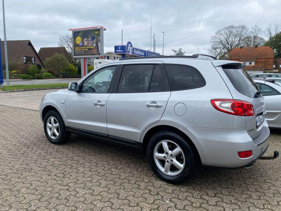 Hyundai Santa Fe 2,2 CRDI Automatik * 7 Sitzer * in Wildeshausen