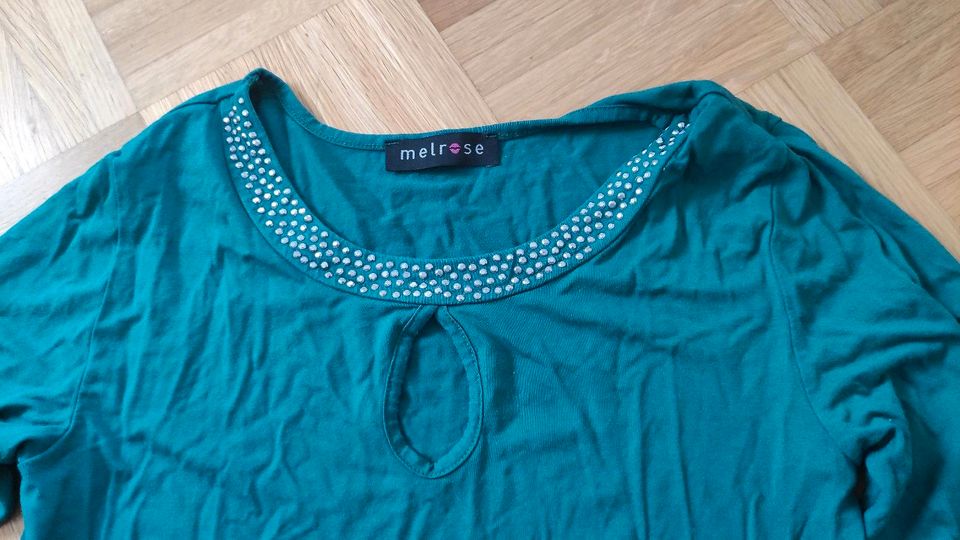 Shirt langarm mit besonderem Ausschnitt in München