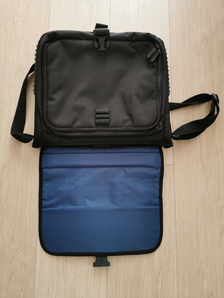 Tasche für Laptop oder Notebook, Marke Targus, blau/schwarz in Chemnitz