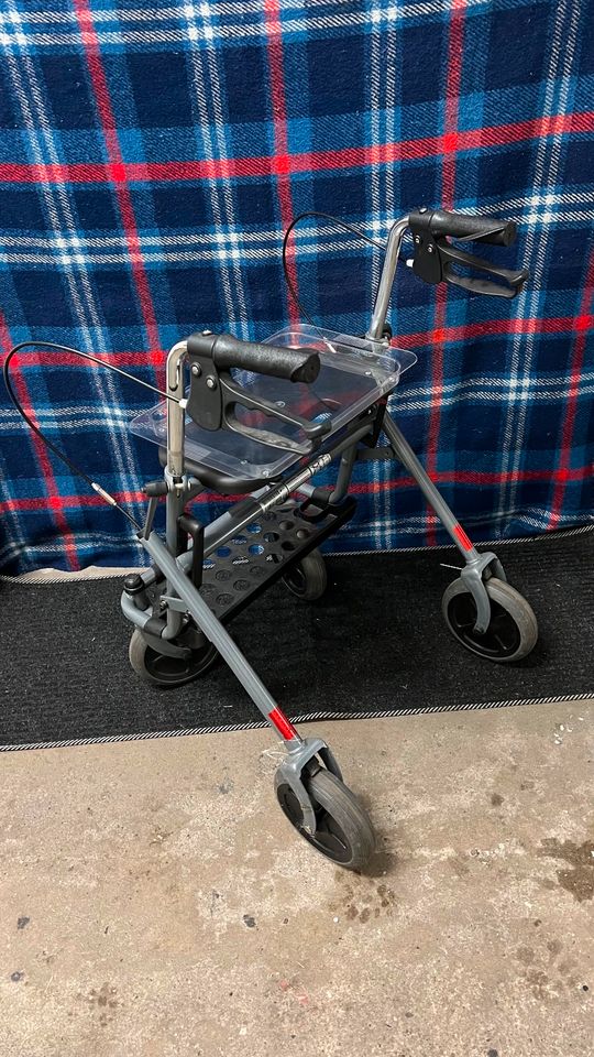 Gut erhaltener Rollator in Bonn