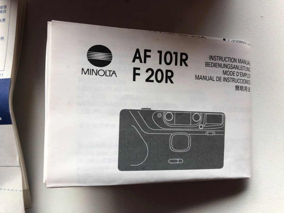 Minolta AF 101R Kleinbildkamera + Case + Verpackung + Anleitungen in Karlsdorf-Neuthard