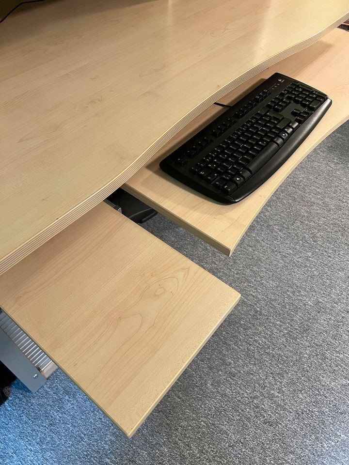 Sekretär/Schreibtisch in Ahlen