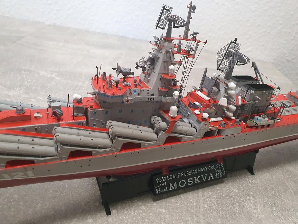 Schiff Model Russian Cruiser Moskva Project 1164 Slava Class in Böbingen an der Rems