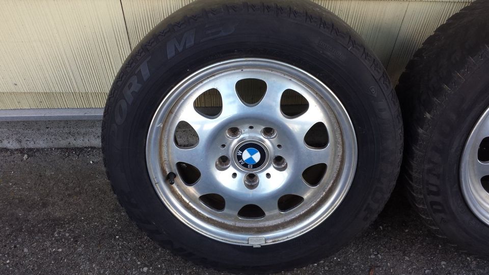 BMW E46 Fuchs Alufelgen Winterräder 205/60R15 Dunlop Winterreifen in Adelzhausen