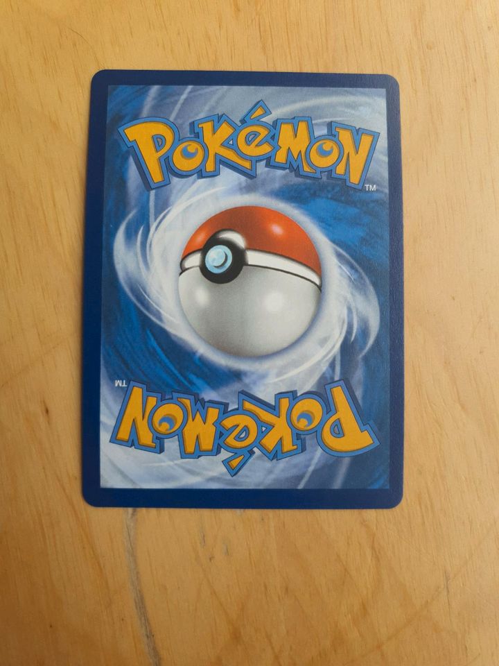 Pokemon Holo V-Karte, "Reshiram V", engl., original in Steinhöring