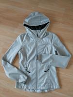 Bench Softshelljacke Gr.XS hellgrau Neuwertig Berlin - Reinickendorf Vorschau