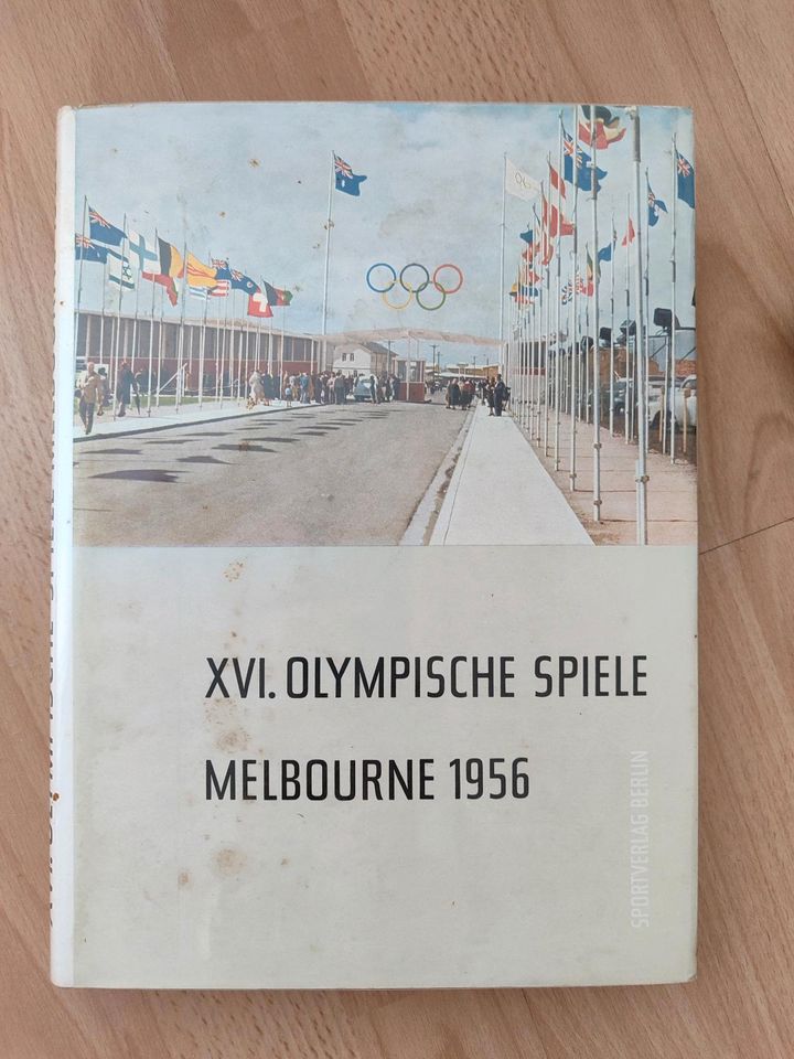Bildband Olympia 1956, 322 Seiten, fester Einband, für Sammler in München