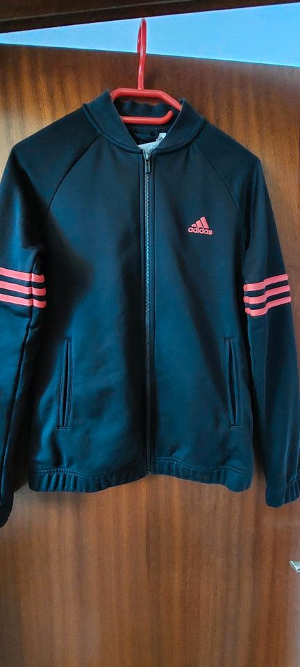 Adidas Jacke Damen in Laatzen