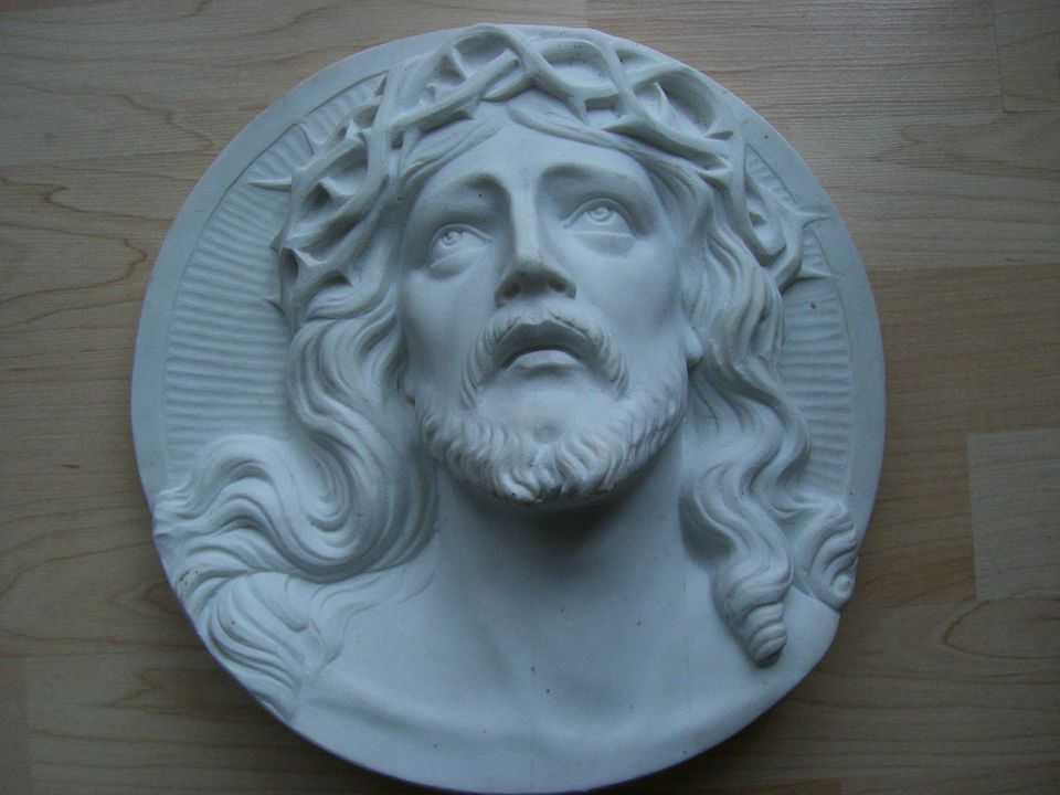 Jesus Relief von einem Steinmetz, Steinbild in Forchheim