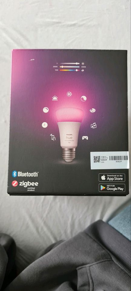 Philips hue White and color ambiance 1100 in Köln
