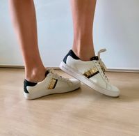 Sneaker Michael Michael Kors Damenschuhe Weiß mit Gold Gr. 38 München - Bogenhausen Vorschau