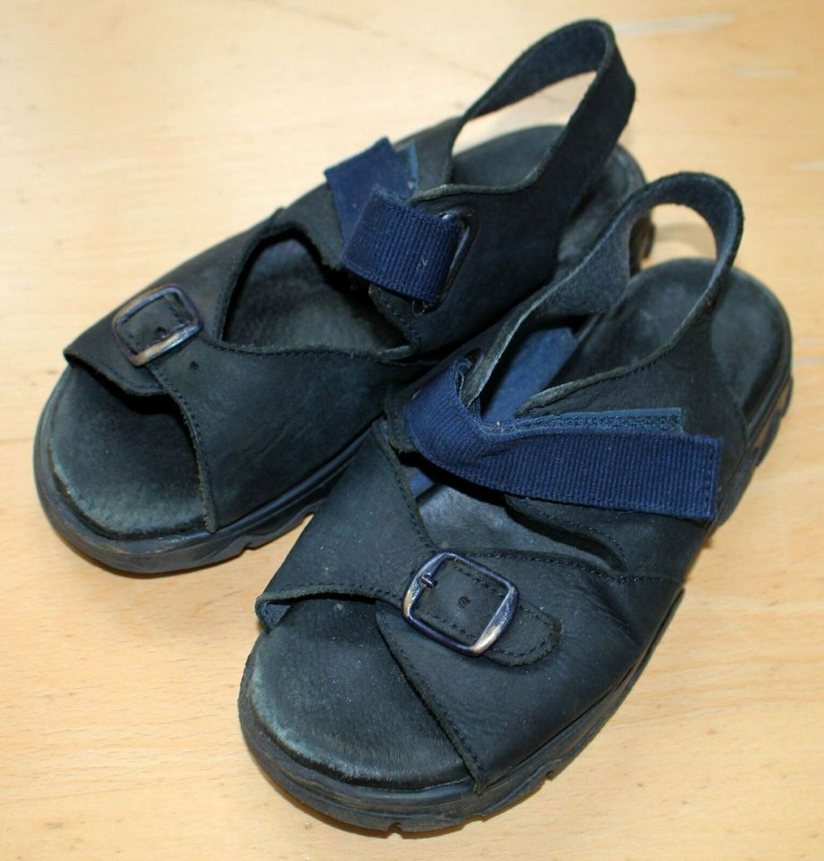 Schuhe Gr. 28 (Winterstiefel, Halb-, Sandalen, Haus-) Ju&Mä ab 2€ in Crimmitschau