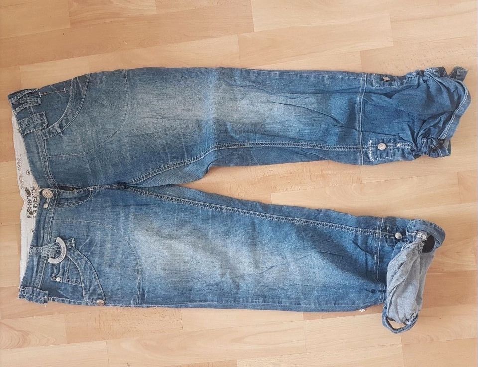 Fishbone New Yorker sommer Capri jeans 7/8 3/4 Krempeln S 28 in Schönaich