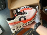 On Cloudmonster 2 Laufschuhe Größe 40,5 neu ON Running Hessen - Gießen Vorschau