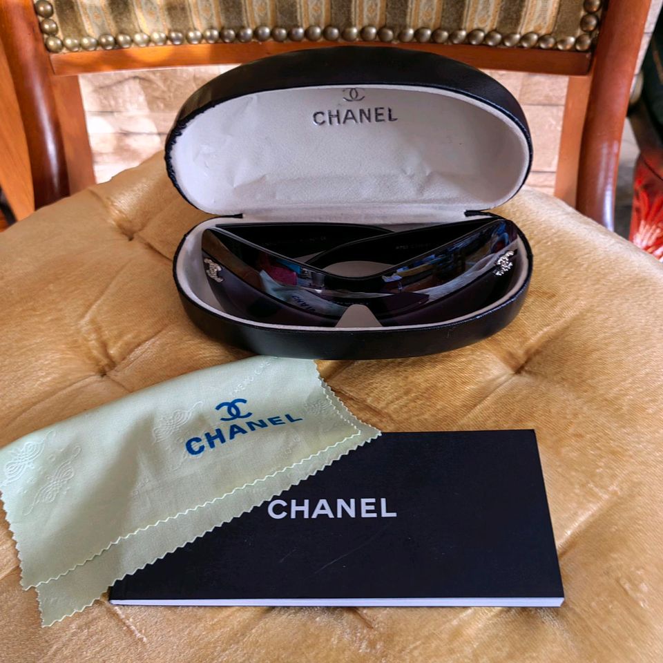 Original Sonnenbrille Vintage von Marke Chanel in Sindelfingen