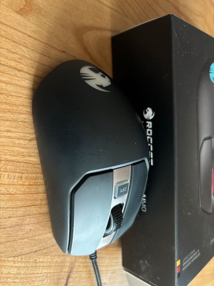 Roccat Kain 120 Aimo RGB pc gaming maus Mouse in Köln