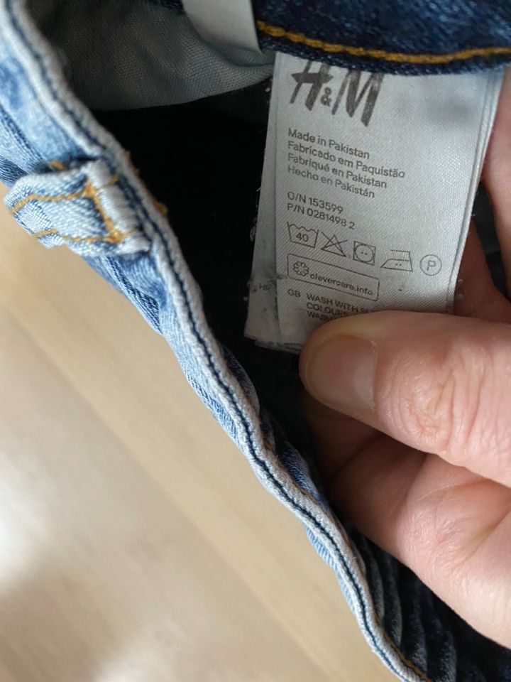 Jeans H&M 170 in Zell am Harmersbach