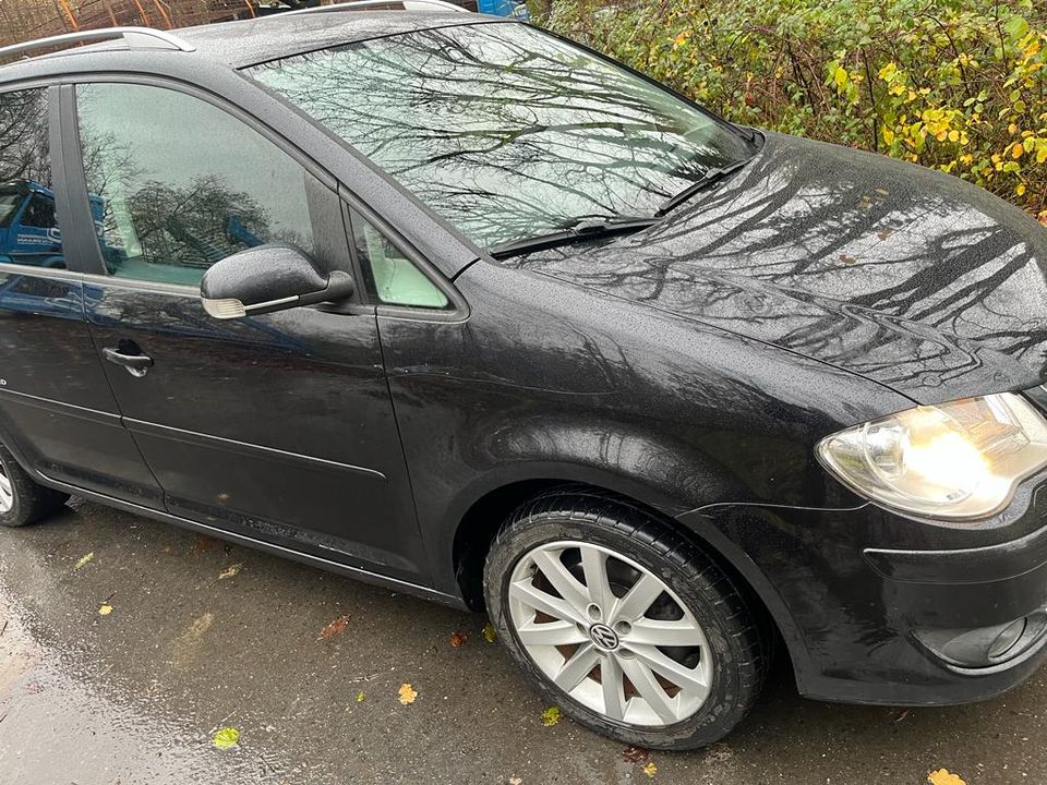 Volkswagen Touran 1.4 TSI 7-Sitzer Tüv Inspektion Neu in Bochum