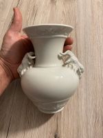 KPM Vase Widderköpfe Widderkopf 17 cm Nordrhein-Westfalen - Minden Vorschau