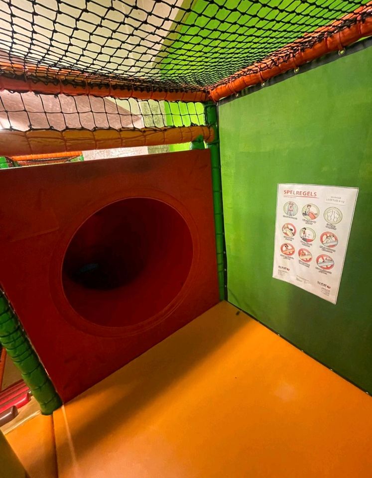 Indoorspielplatz & Trampolinhalle Spielturm in Kreuztal