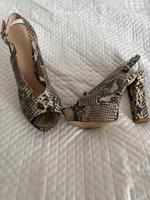 Guess ❤️High❤️ Heels ❤️ Nordrhein-Westfalen - Niederkassel Vorschau