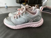 Reebok Mädchen Schuhe Sneaker Gr. 27,5 Nordrhein-Westfalen - Velbert Vorschau