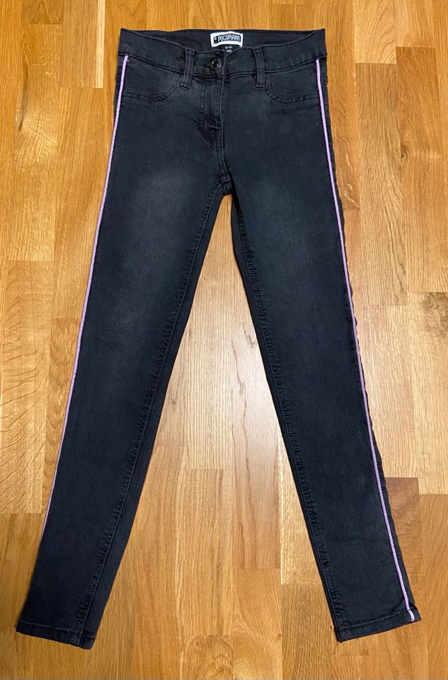 ❤️ Jeans Jeggings schwarz Gr. 140 für sehr schlanke Mädchen TOP in Blekendorf