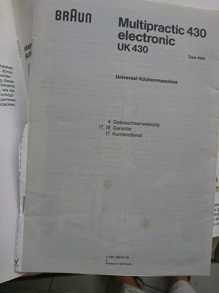 Braun Multipractic Küchenmaschine wie neu viel Zubehör Kochbuch in Hanstedt