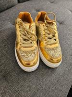 Schuhe in gold Schleswig-Holstein - Flensburg Vorschau