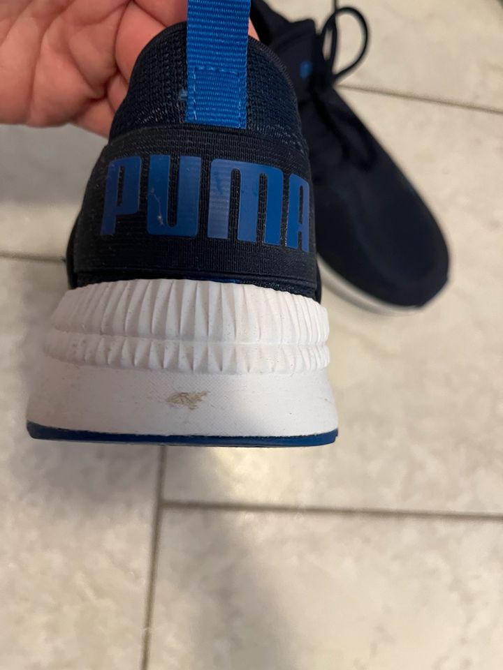 Puma Sportschuhe fast neu in Gelsenkirchen