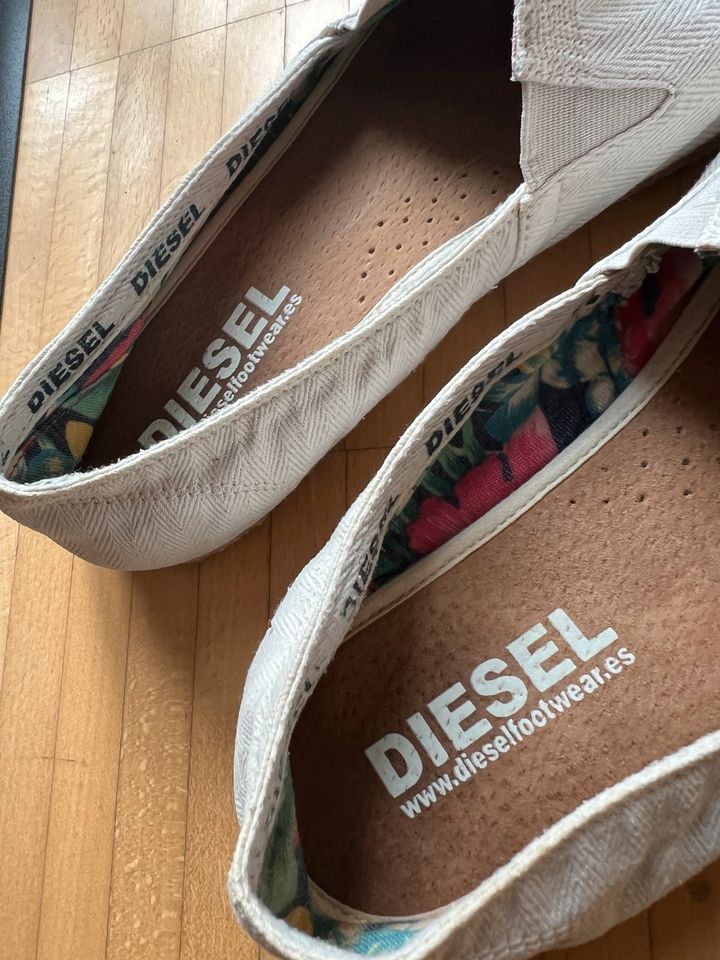 DIESEL Slipper weiß beige 45 in Würzburg