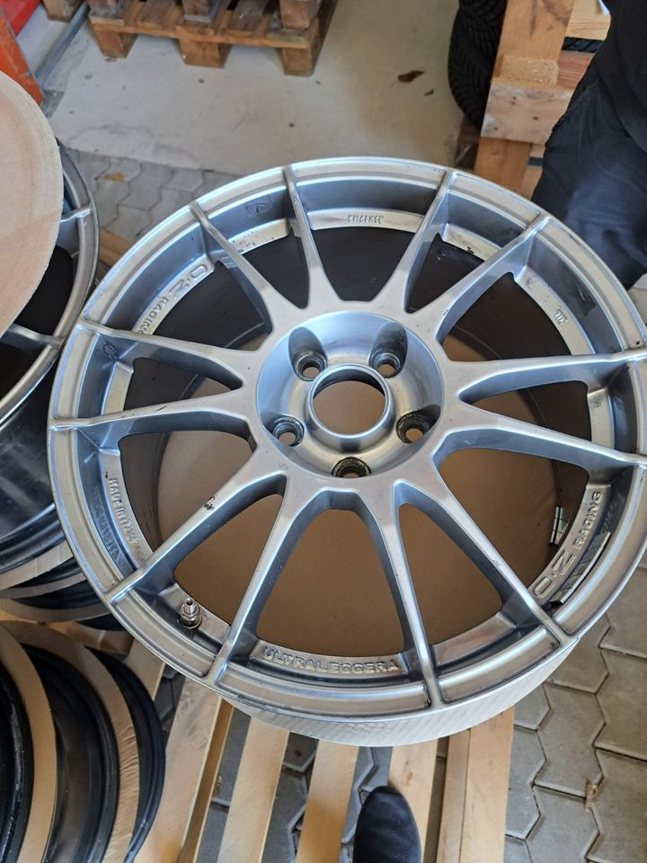 OZ Racing Felge Ultraleggera 8x17 ET 48 silber in Saarbrücken