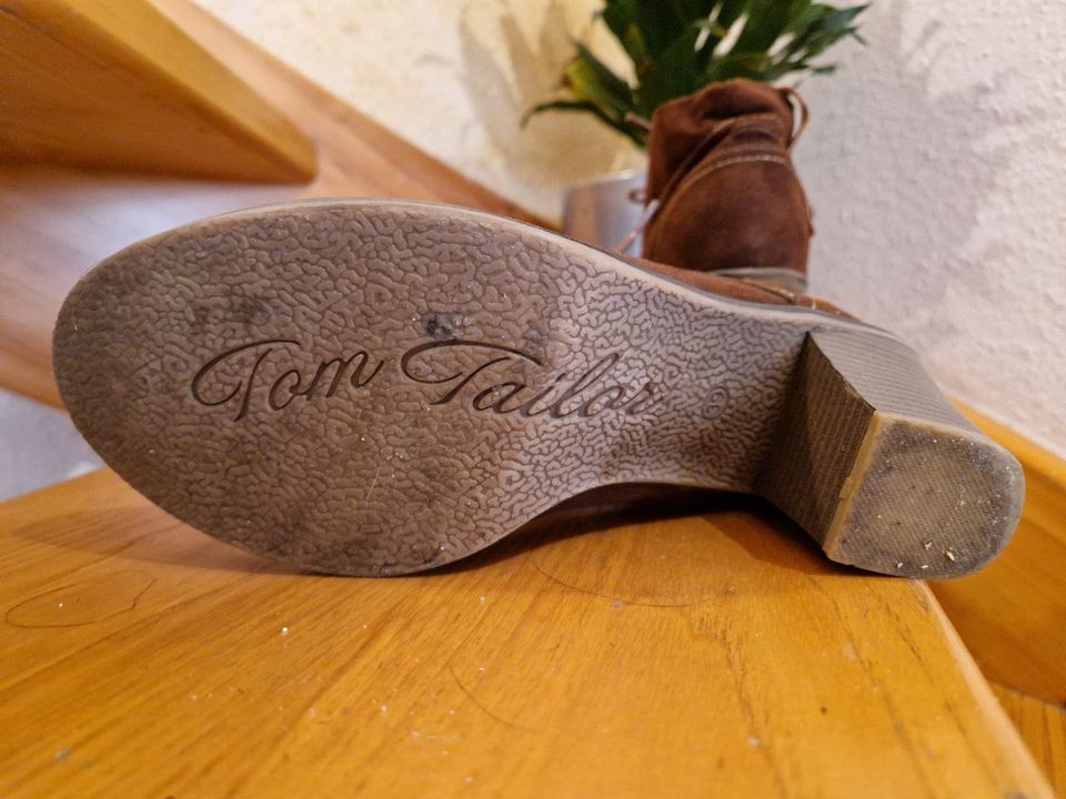 Tom Tailor.   Schöne braune Stiefel.  Größe 39. in Wendlingen am Neckar