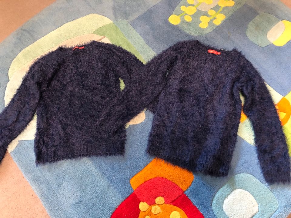 2 Pullover in blau gr.128(Zwillinge) in Konstanz