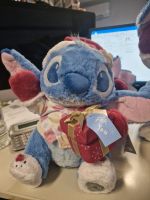 Stitch christmas outfit with gift box Nordrhein-Westfalen - Nettetal Vorschau