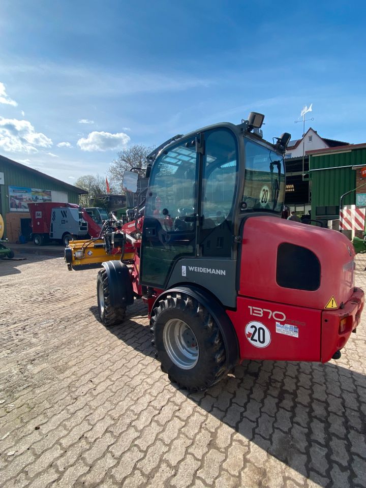 Weidemann Hoftrac 1370 CX 50 Hoflader in Diemelsee