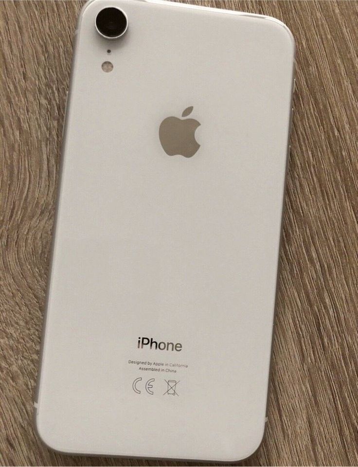 Apple iPhone XR 64GB Weiß *GEBRAUCHT* in Neuss