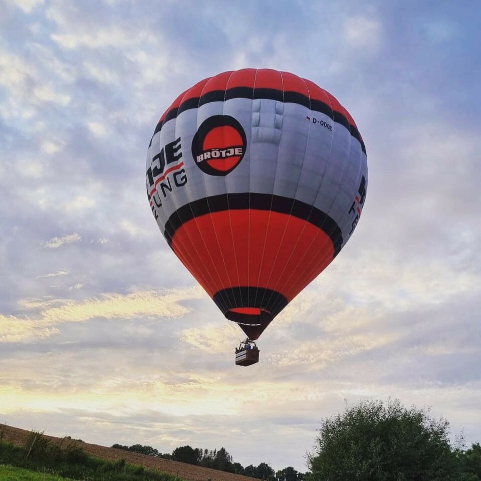 Verschenken Sie Erlebnisse: Eine Ballonfahrt mit Aeroballonsport in Blomberg