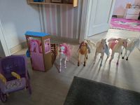 Barbiepferde mit Stall und Kutsche Sachsen - Mülsen Vorschau