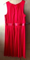 Festliches Kleid rot mit Schlitz im Brustteil Hessen - Langenselbold Vorschau