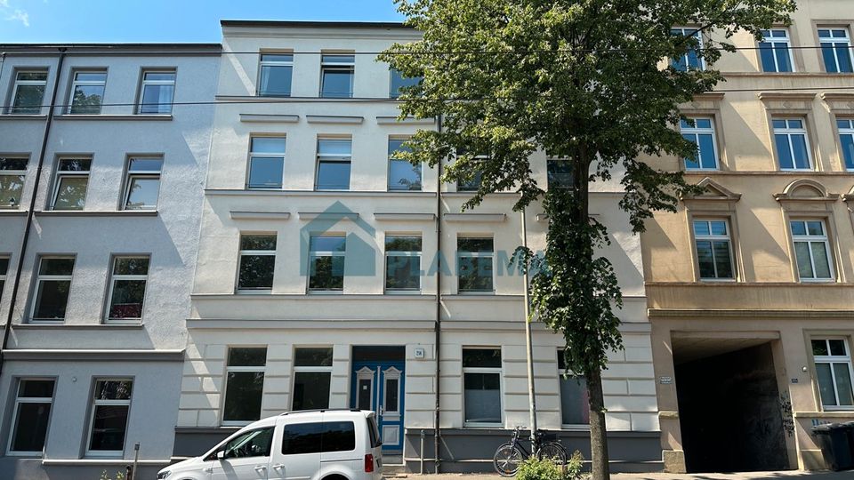 Sanierte 2-Zimmer-Wohnung mit Einbauküche und Balkon in der Nähe zur Helios Klinik zu vermieten in Schwerin