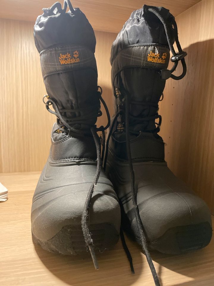 Jack Wolfskin Schneestiefel Winterstiefel 39 fast neu in Dresden