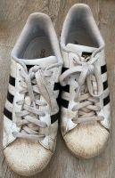 ein paar weiße Adidas Damen Sneaker Größe 38 Niedersachsen - Lehrte Vorschau