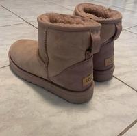 UGG Boots alt Rose Gr.40 Nordrhein-Westfalen - Gütersloh Vorschau
