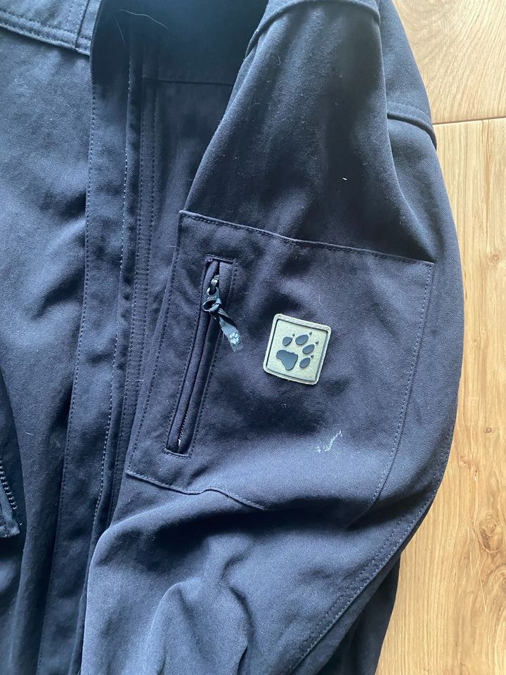 Jack Wolfskin Jacke Gr. M schwarz in Voerde (Niederrhein)